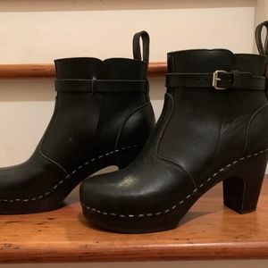 Swedish Hasbeens black ankle clog boots, size 38
